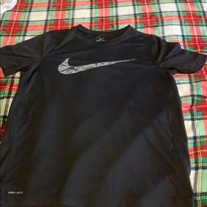Black nike t shirt